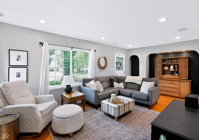 Photo 3 of Single family home for sale at 5821 N Oxford St, Indianapolis, IN 46220 | MLS# 22120421 | Listing updated on 2026-09-14