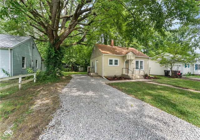 Photo 2 of Sale Pending at 764 W Bellevue Ave, Scottsburg, IN 47170 | MLS# 22120422 | Listing updated on 2026-08-27