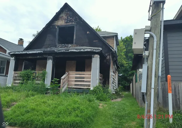 Photo 2 of Single family home for sale at 921 N Oxford St, Indianapolis, IN 46201 | MLS# 22120440 | Listing updated on 2026-09-21