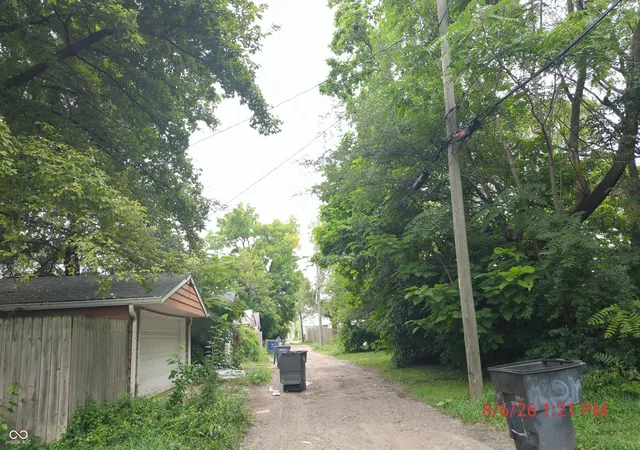 5th image of 921 N Oxford St, Indianapolis, IN 46201 | MLS# 22120440
