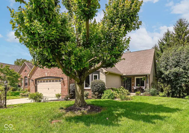 2nd image of 11936 Halla Pl, Fishers, IN 46038 | MLS# 22120443