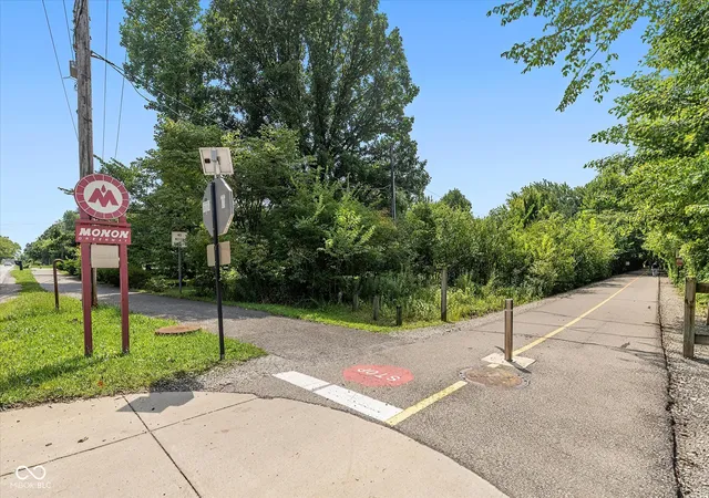 25th image of 10558 School Pkwy, Carmel, IN 46280 | MLS# 22120470