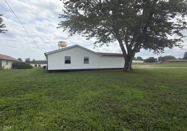 22nd image of 230 N Highland St, Morgantown, IN 46160 | MLS# 22120490