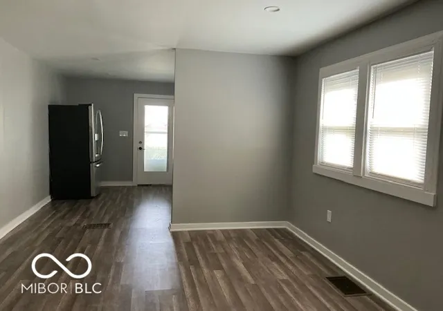 4th image of 3906 Hoyt Ave, Indianapolis, IN 46203 | MLS# 22120498