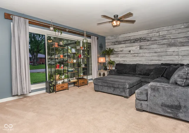 Photo 2 of Single family home for sale at 327 Brookside Ln, Plainfield, IN 46168 | MLS# 22120501 | Listing updated on 2026-09-21