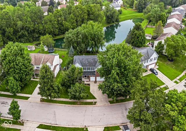 2nd image of 10656 Talisman Dr, Noblesville, IN 46060 | MLS# 22120516
