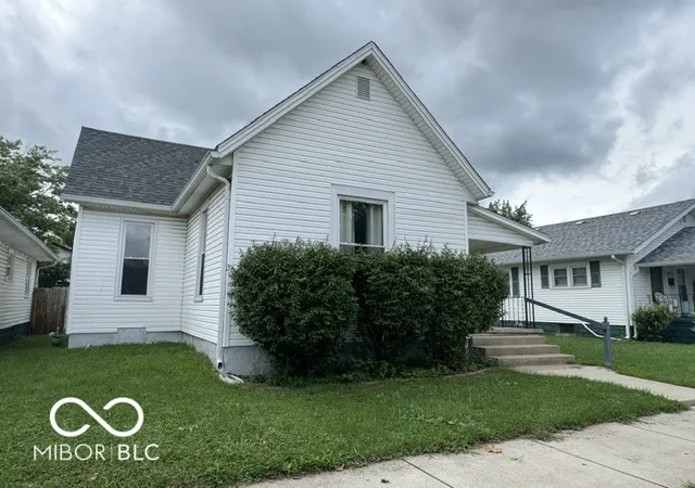 24th image of 933 Shelby St, Shelbyville, IN 46176 | MLS# 22120517