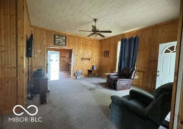 4th image of 933 Shelby St, Shelbyville, IN 46176 | MLS# 22120517