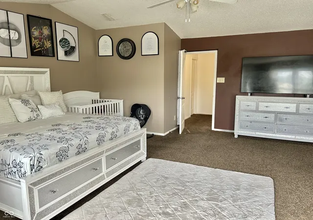 5th image of 5502 Floating Leaf Dr, Indianapolis, IN 46237 | MLS# 22120522