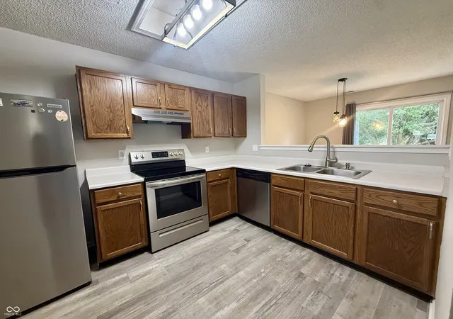 Photo 3 of Single family home for sale at 4483 Connaught E D, Plainfield, IN 46168 | MLS# 22120532 | Listing updated on 2026-09-22
