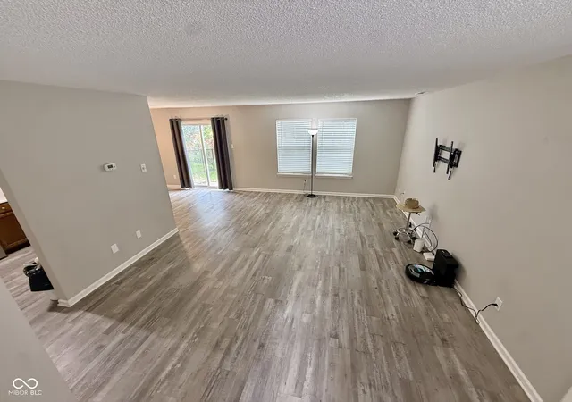 Photo 3 of Single family home for sale at 4483 Connaught E D, Plainfield, IN 46168 | MLS# 22120532 | Listing updated on 2026-09-22