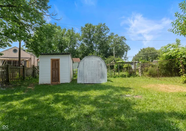17th image of 2406 N Centennial St, Indianapolis, IN 46222 | MLS# 22120540