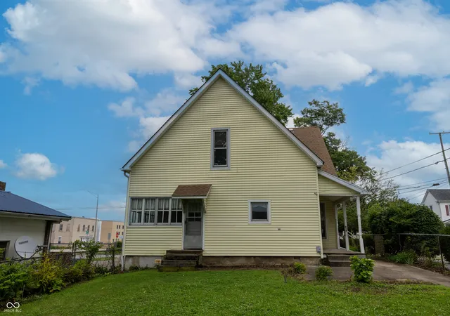 47th image of 111 N Grant St, Crawfordsville, IN 47933 | MLS# 22120544