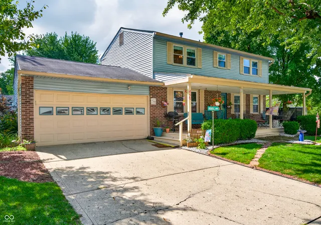 3rd image of 450 Meadow Cir, Greenwood, IN 46142 | MLS# 22120545
