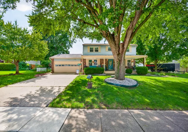 4th image of 450 Meadow Cir, Greenwood, IN 46142 | MLS# 22120545