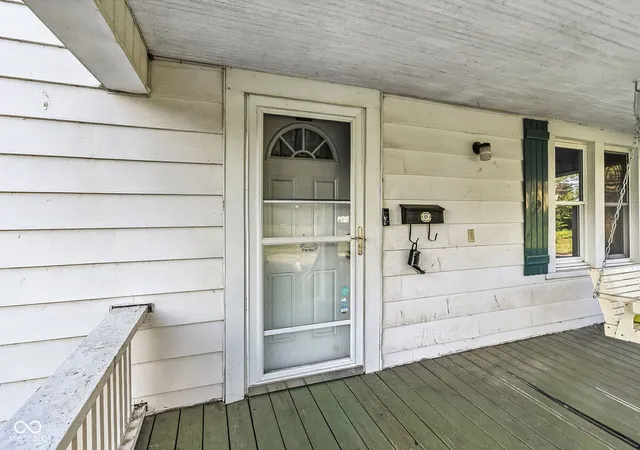 Photo 4 of Single family home for sale at 317 W Thompson St, Sullivan, IN 47882 | MLS# 22120558 | Listing updated on 2026-08-20