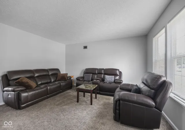 3rd image of 4107 Cheltonham Ct, Plainfield, IN 46168 | MLS# 22120562