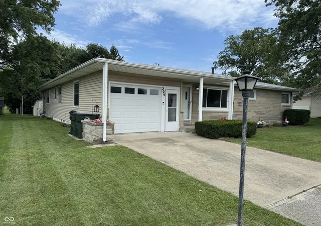 1st image of 206 E 5th St, Greensburg, IN 47240 | MLS# 22120565