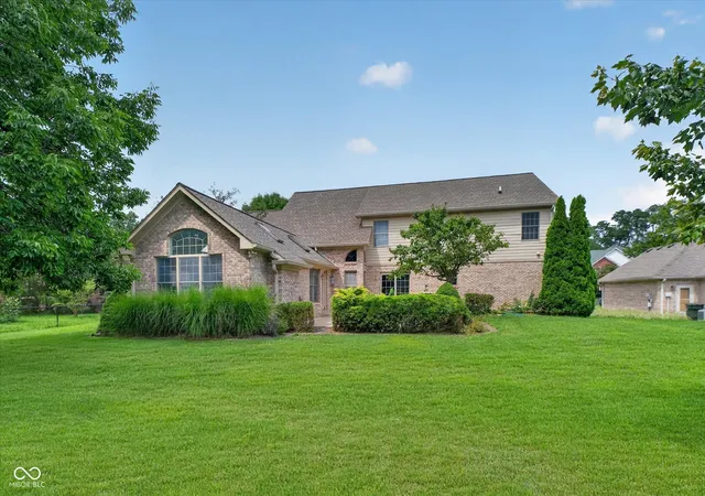 50th image of 4365 W Woodbridge Ln, New Palestine, IN 46163 | MLS# 22120566