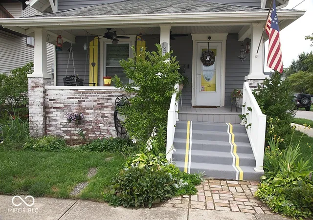 2nd image of 151 2nd St, Shelbyville, IN 46176 | MLS# 22120569