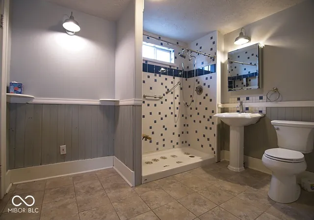39th image of 151 2nd St, Shelbyville, IN 46176 | MLS# 22120569