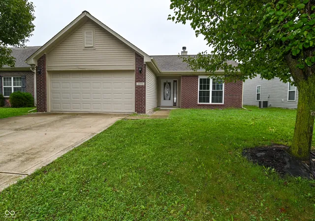 2nd image of 2273 Bridlewood Dr, Franklin, IN 46131 | MLS# 22120571