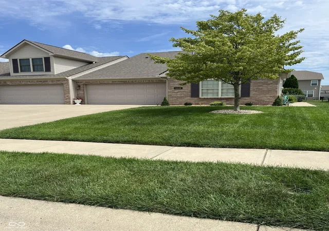 1st image of 1435 Colony Park Dr, Greenwood, IN 46143 | MLS# 22120581