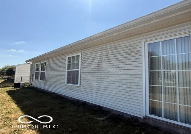 2nd image of 9132 Blue Pine Dr, Indianapolis, IN 46231 | MLS# 22120587