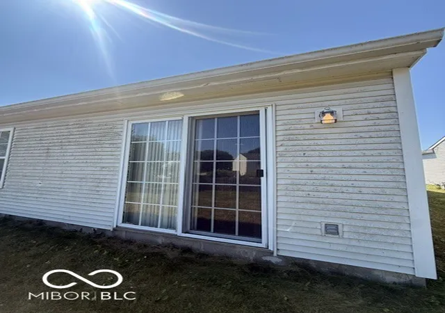 3rd image of 9132 Blue Pine Dr, Indianapolis, IN 46231 | MLS# 22120587