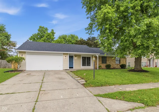 2nd image of 3242 Cherry Lake Rd, Indianapolis, IN 46235 | MLS# 22120592