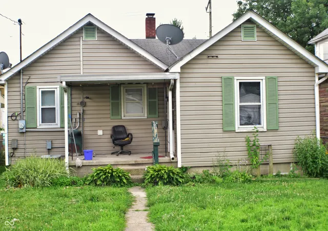 Photo 2 of Single family home for sale at 2208 W Minnesota St, Indianapolis, IN 46221 | MLS# 22120599 | Listing updated on 2026-08-19
