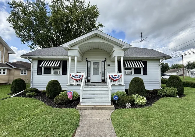 Photo 1 of Sale Pending at 716 E Sigler St, Frankton, IN 46044 | MLS# 22120604 | Listing updated on 2026-08-20