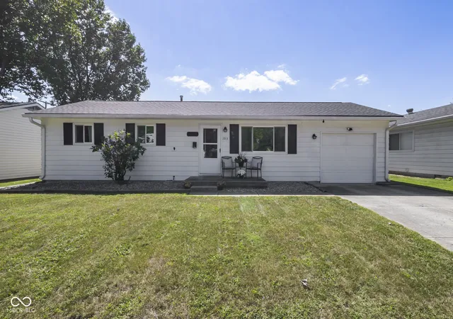 Photo 1 of Single family home for sale at 1913 Hawthorne Dr, Plainfield, IN 46168 | MLS# 22120609 | Listing updated on 2026-10-05