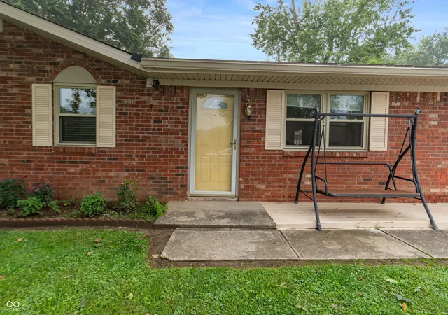 4th image of 7417 Snowflake Dr, Indianapolis, IN 46227 | MLS# 22120611