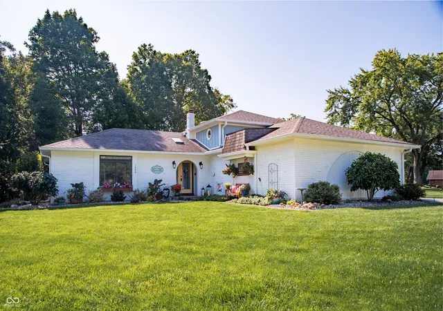 1st image of 1206 Willow Way Dr, Noblesville, IN 46062 | MLS# 22120616