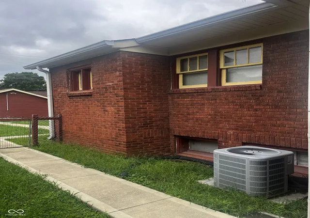 3rd image of 4430 Guilford Ave, Indianapolis, IN 46205 | MLS# 22120624