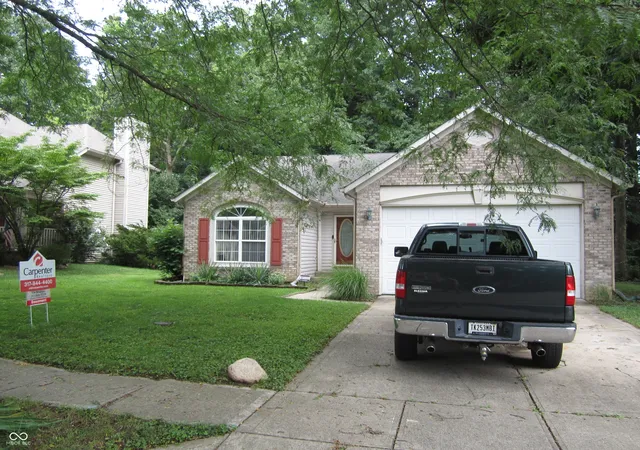 2nd image of 5269 Thrasher Dr, Indianapolis, IN 46254 | MLS# 22120629