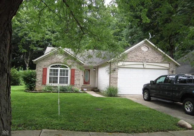 3rd image of 5269 Thrasher Dr, Indianapolis, IN 46254 | MLS# 22120629