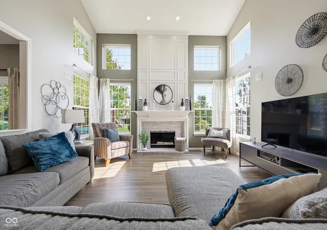 Photo 3 of Single family home for sale at 4737 Pebblepointe, Zionsville, IN 46077 | MLS# 22120630 | Listing updated on 2026-10-03