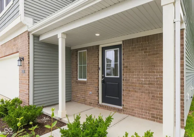 3rd image of 11610 Cotterill Wy, Indianapolis, IN 46235 | MLS# 22120637