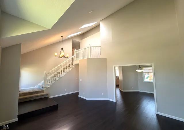 3rd image of 2323 Crump Ln, Columbus, IN 47203 | MLS# 22120680