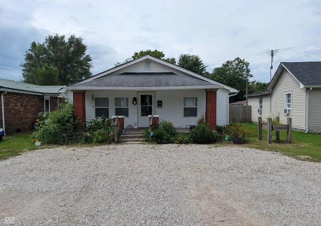 15th image of 232 Pence St, Columbus, IN 47201 | MLS# 22120700