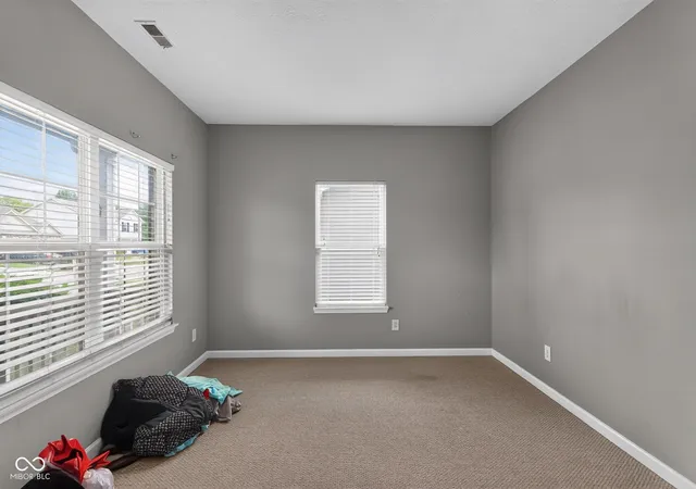 Photo 3 of Single family home for sale at 5923 Edelle Dr, Indianapolis, IN 46237 | MLS# 22120704 | Listing updated on 2026-09-22