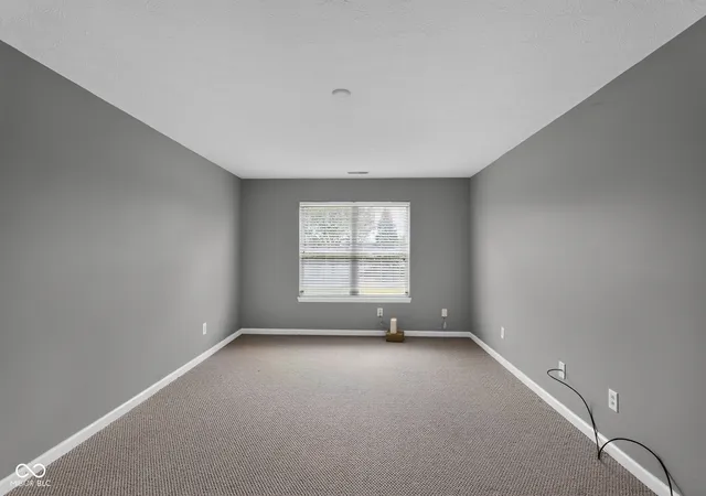 Photo 4 of Single family home for sale at 5923 Edelle Dr, Indianapolis, IN 46237 | MLS# 22120704 | Listing updated on 2026-09-22