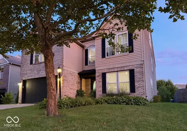 Photo 2 of Single family home for sale at 7821 Edgemanor Ct, Indianapolis, IN 46239 | MLS# 22120713 | Listing updated on 2026-09-22