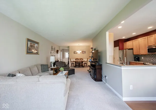 3rd image of 15962 Venito Trl, Fishers, IN 46037 | MLS# 22120737