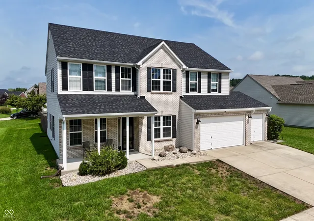 2nd image of 8330 Balmoral Ln, Avon, IN 46123 | MLS# 22120740