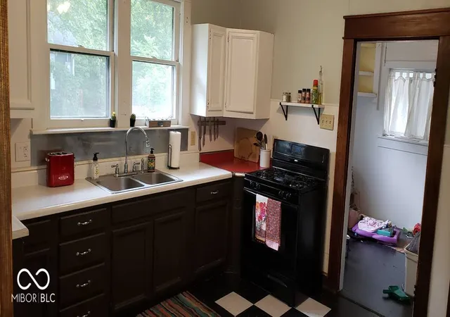 5th image of 722 W 4Th St, Bloomington, IN 47404 | MLS# 22120752
