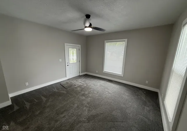 Photo 4 of Single family home for sale at 613 S 15th Street, Terre Haute, IN 47807 | MLS# 22120755 | Listing updated on 2026-08-17