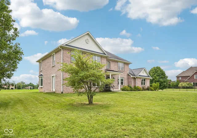Photo 3 of Single family home for sale at 6519 Rothchild Blvd, Indianapolis, IN 46278 | MLS# 22120768 | Listing updated on 2026-09-30
